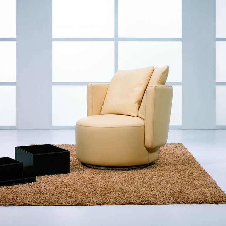 Aventine I Oversized Chair