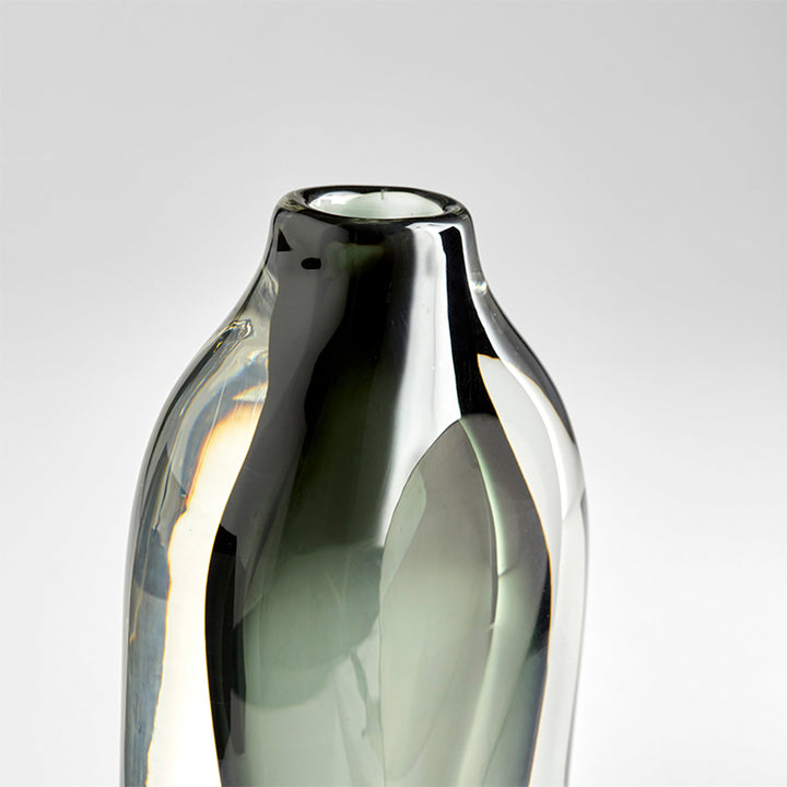 Moraea Vase