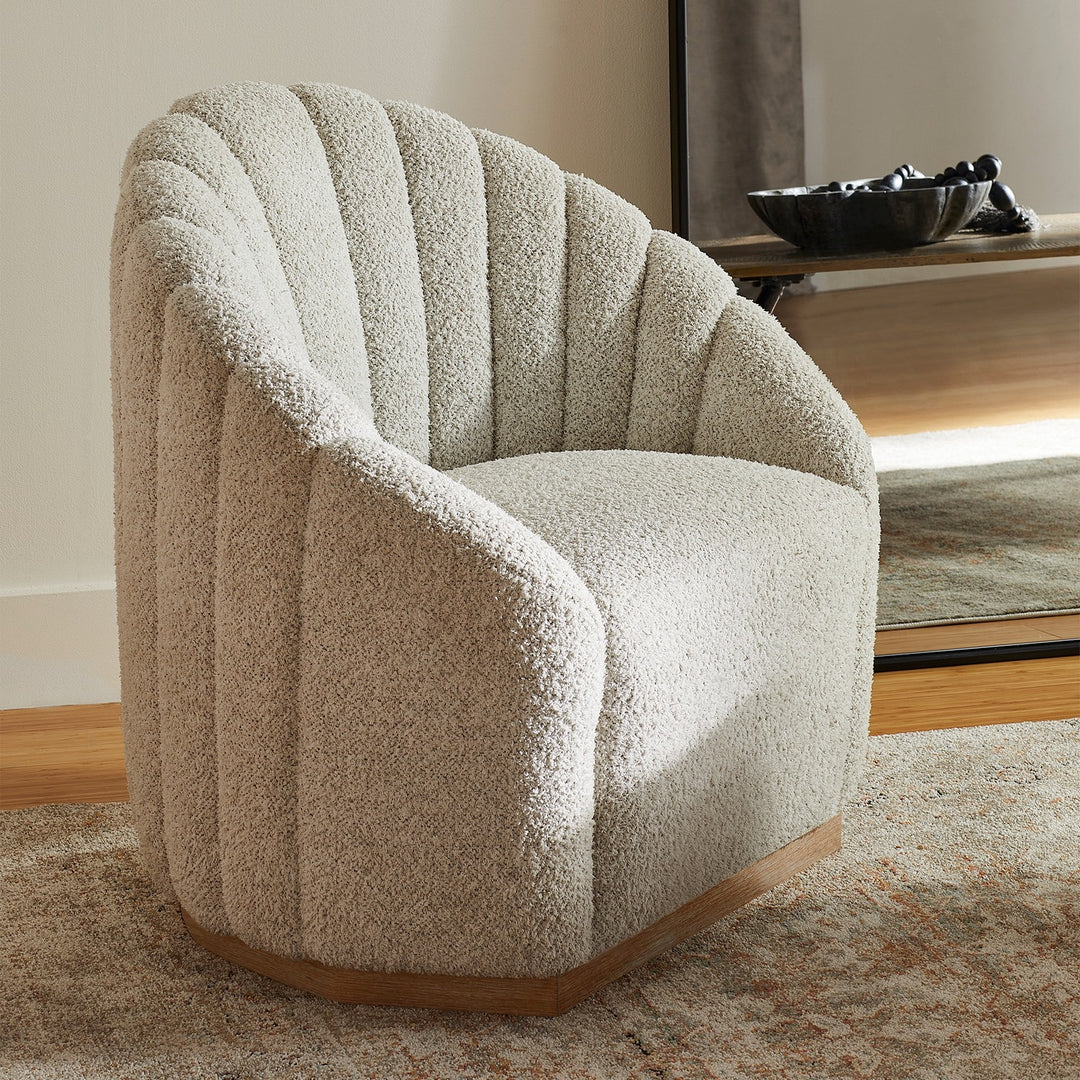Daria Chair