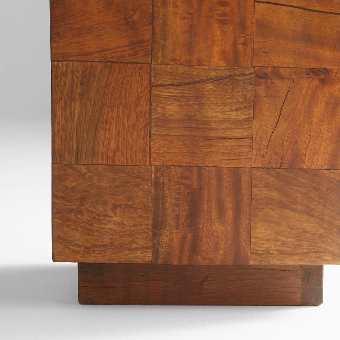 Pedestal