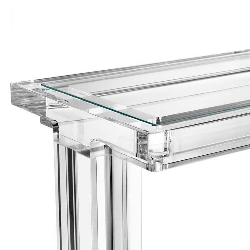 Elle Hugging Table
