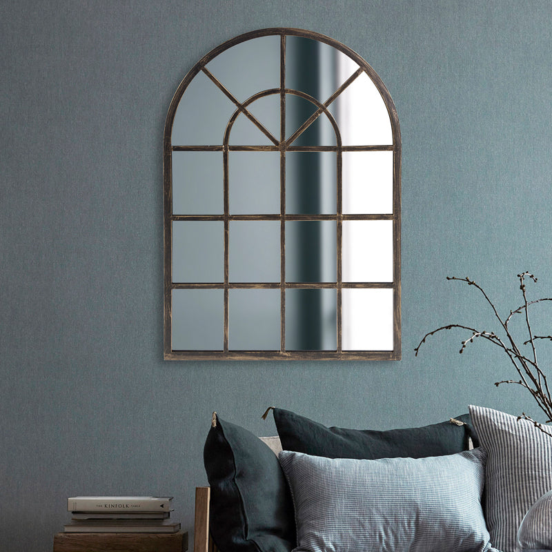 The Fenetre Mirror