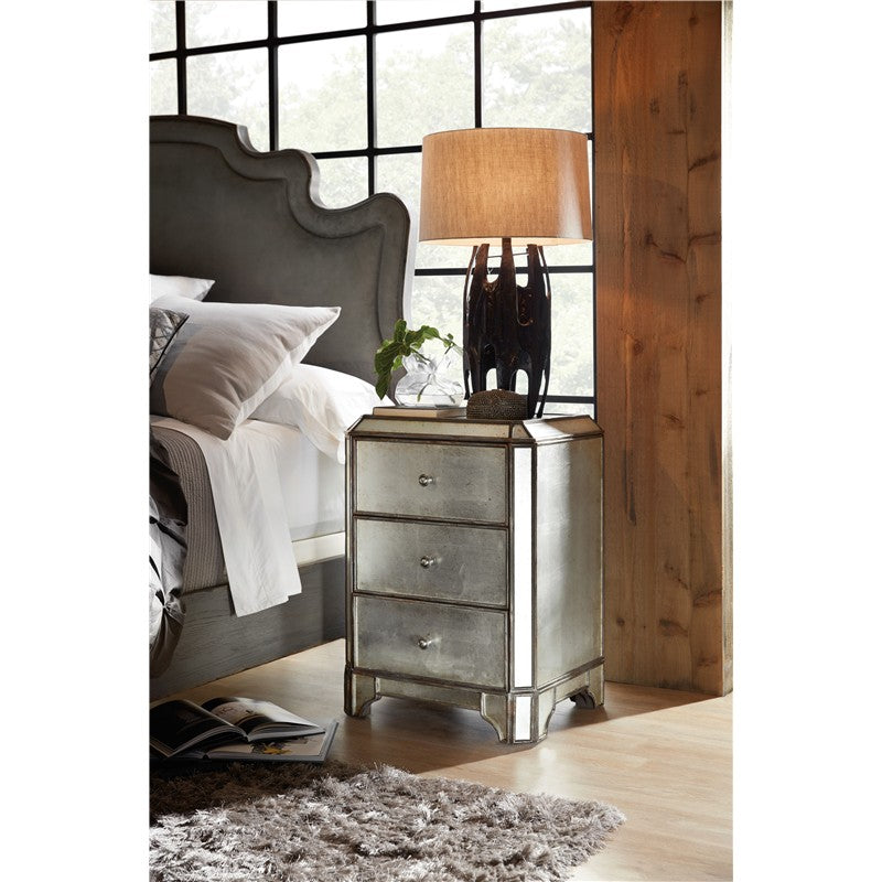Arabella - Mirrored 3-Drawer Nightstand
