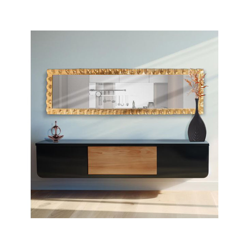 The La Bailadora Mirror