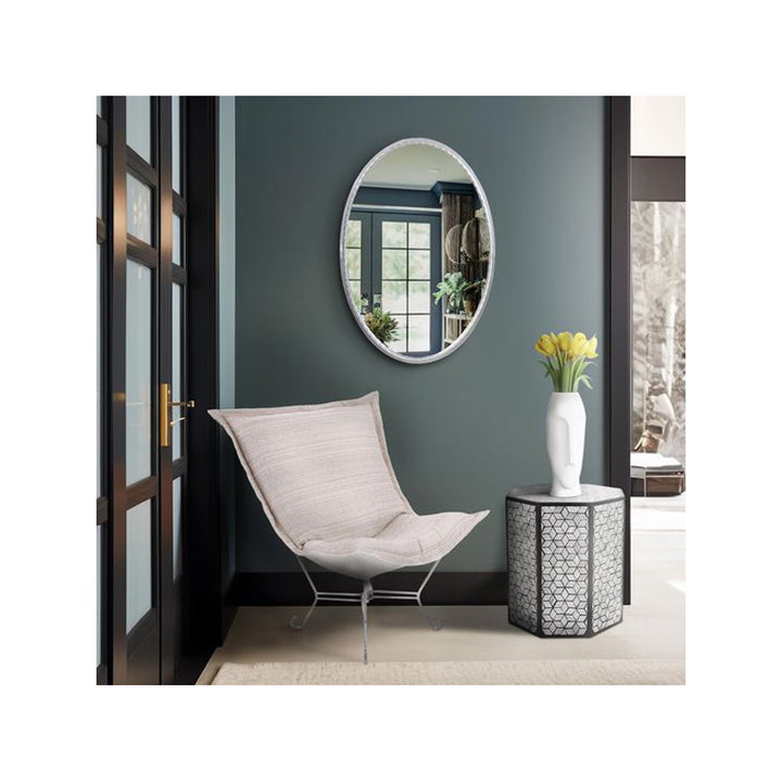 The Laid Mirror