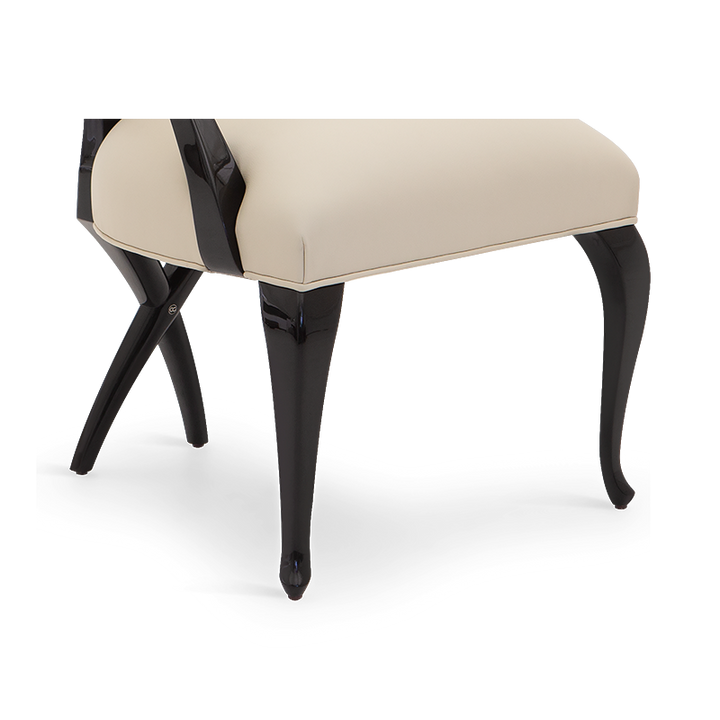 Ovale Chair
