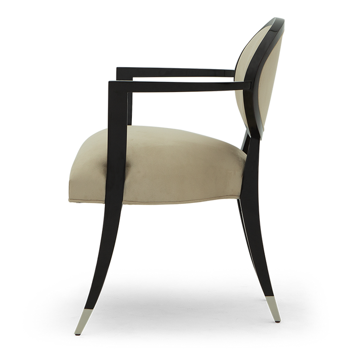 Fitrovia Chair