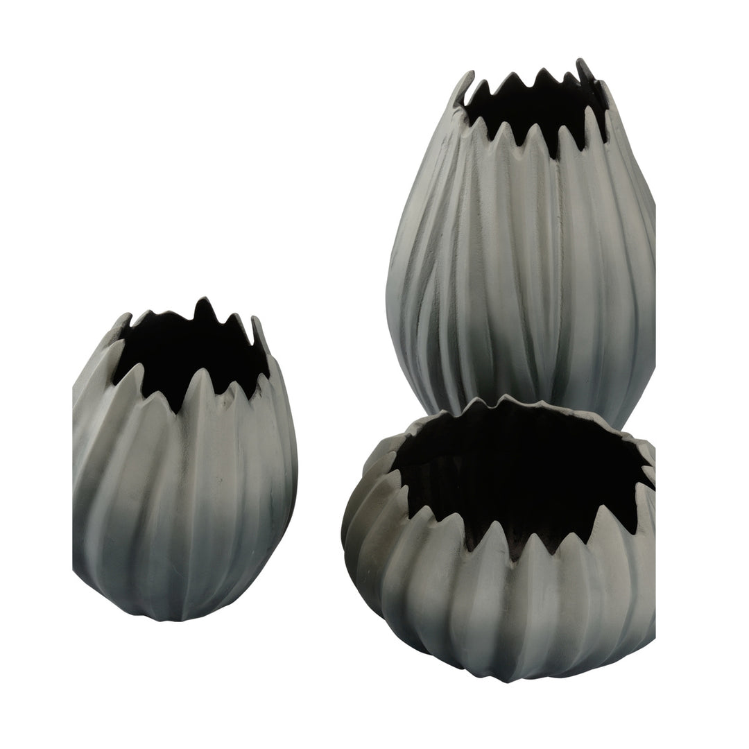 Guave Aluminum Vase (Lg)