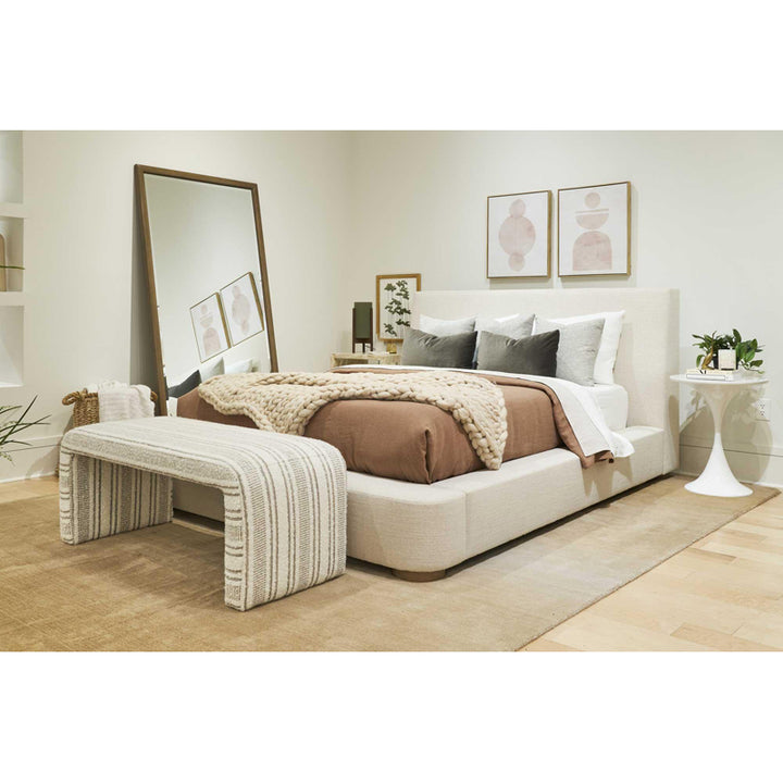 Niagara Queen Ottoman