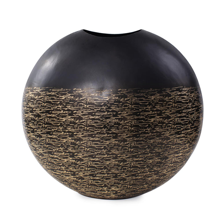 The Golden Thread Vase