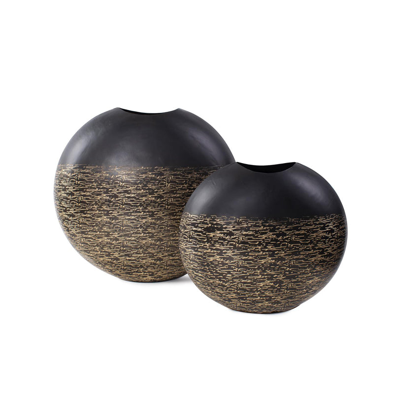 The Golden Thread Vase