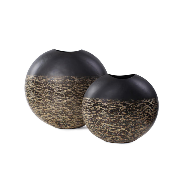 The Golden Thread Vase