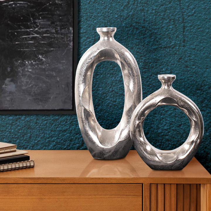 The Paradox Vase