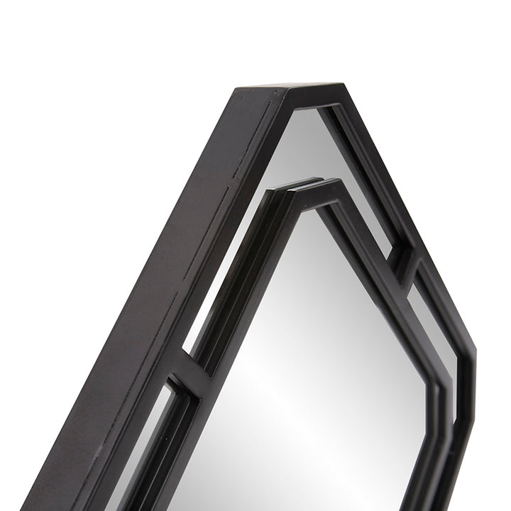Dexter Mirror