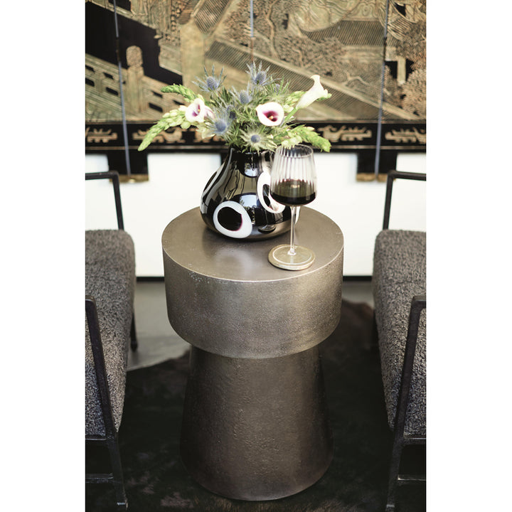 Linea Side Table