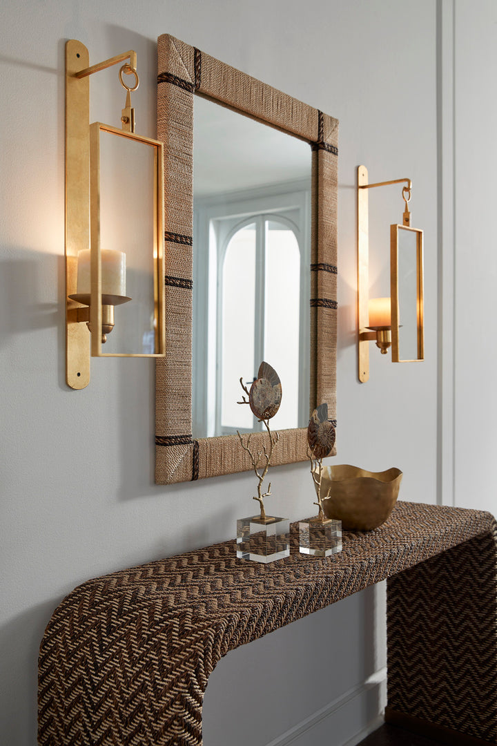 Newton Mirror