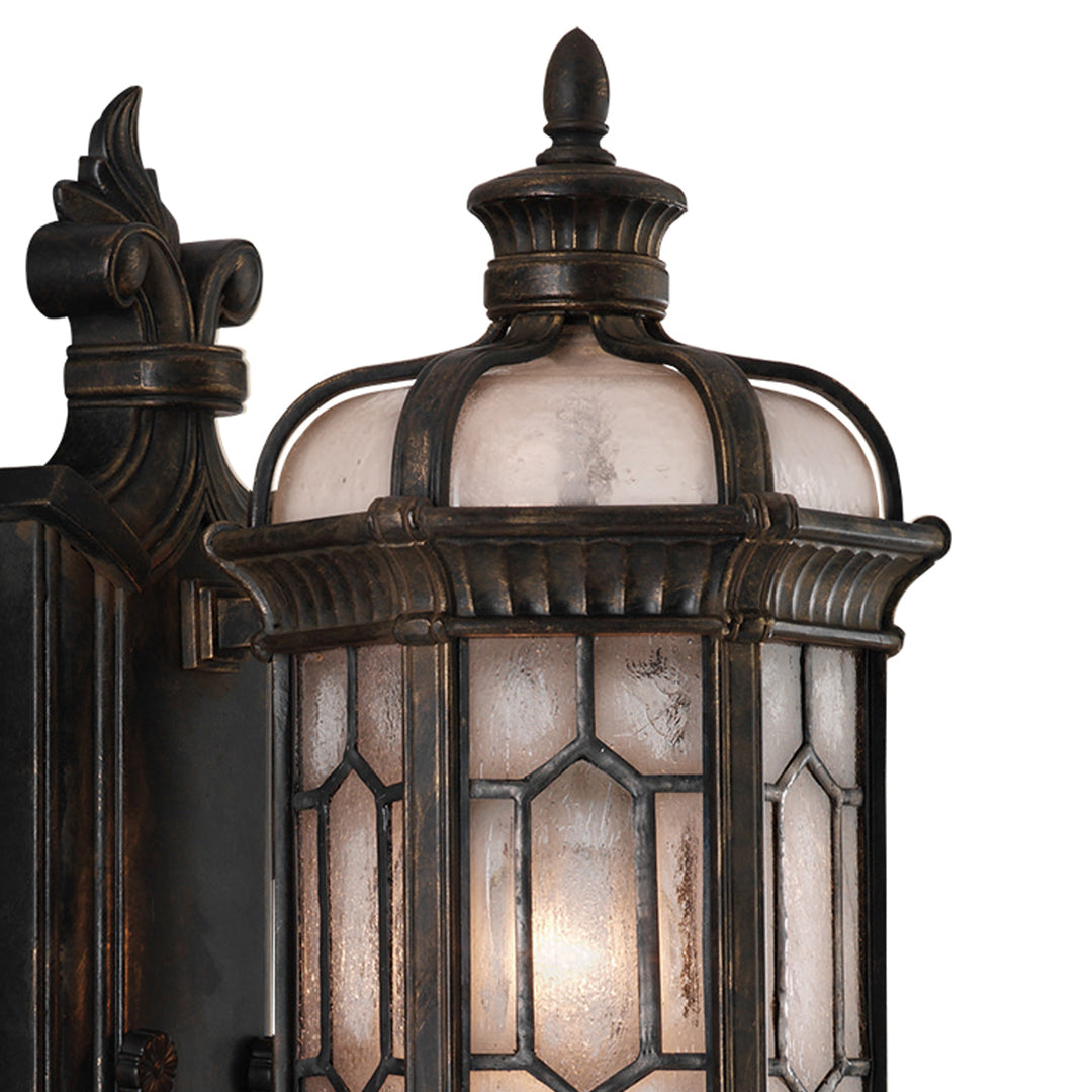 Devonshire 23" Outdoor Wall Mount