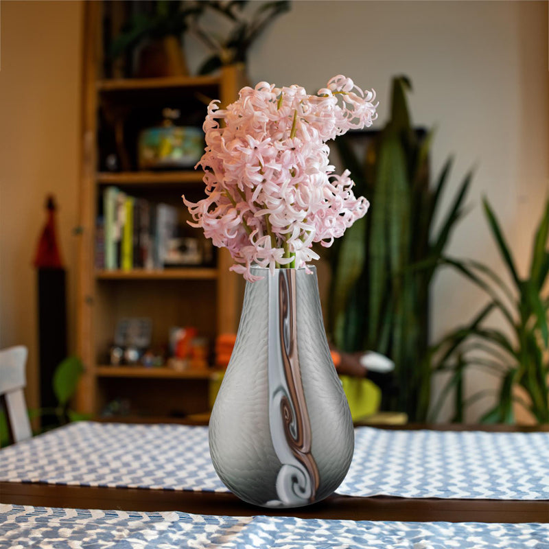 The Smooth Vibe Vase