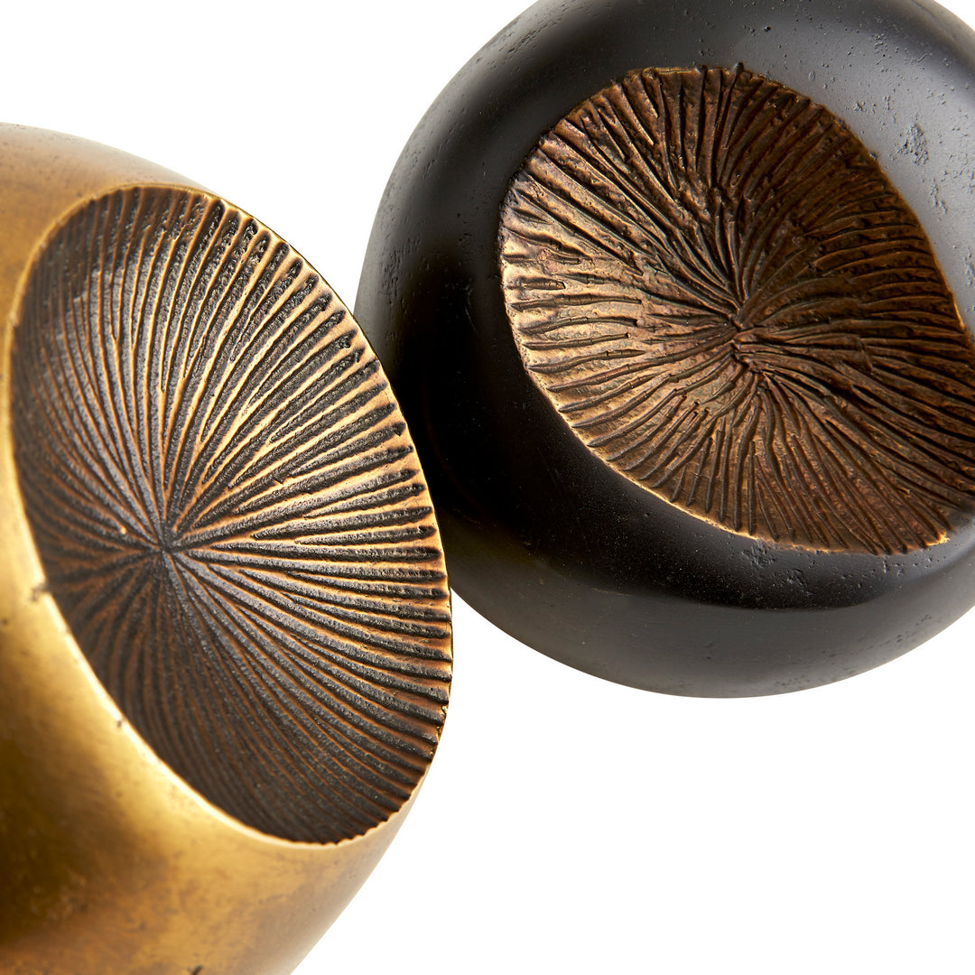 Idas Sculptures, Set of 2