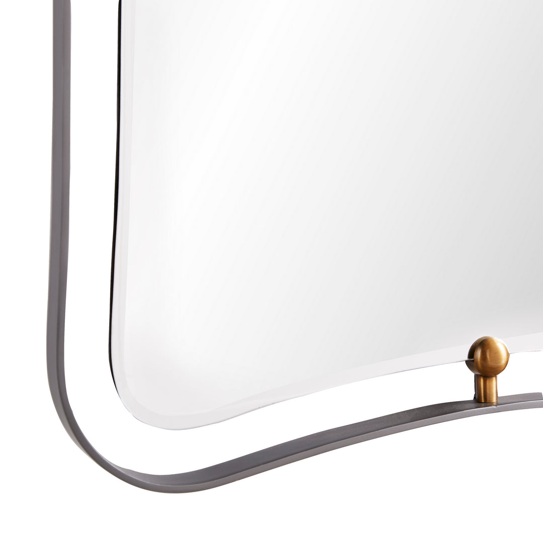 Janey Mirror