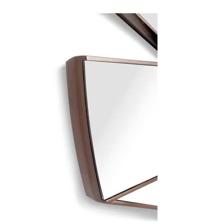 Est-Ouest Mirror
