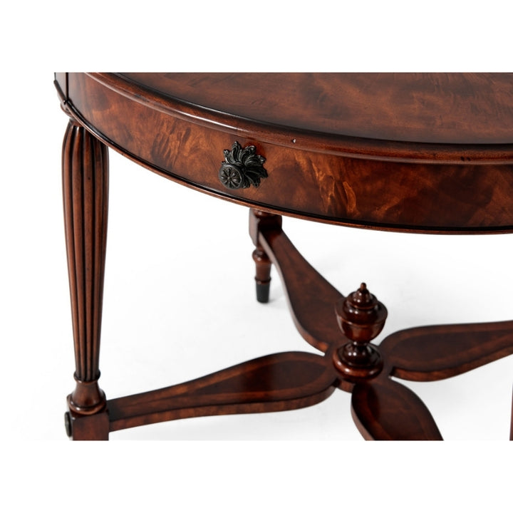 Centre of Attention Table
