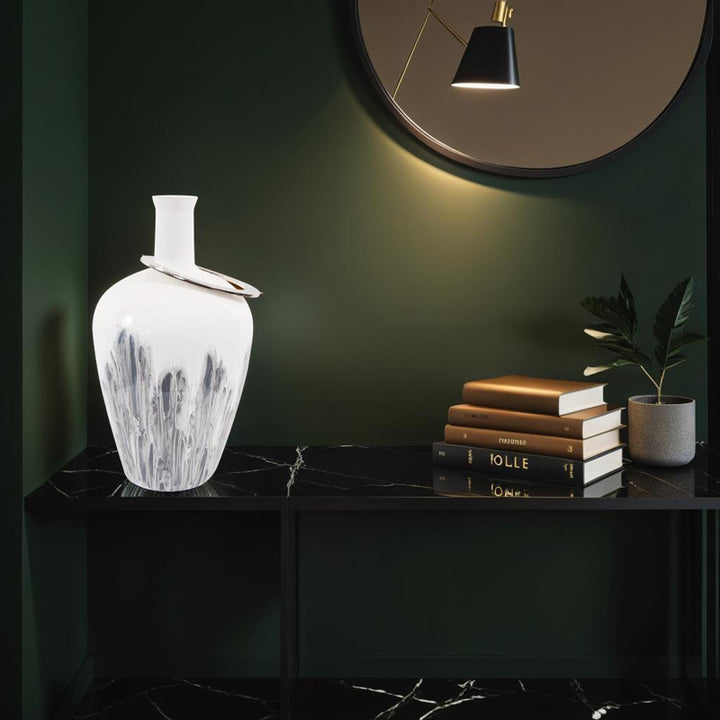 The Albrecht Vase