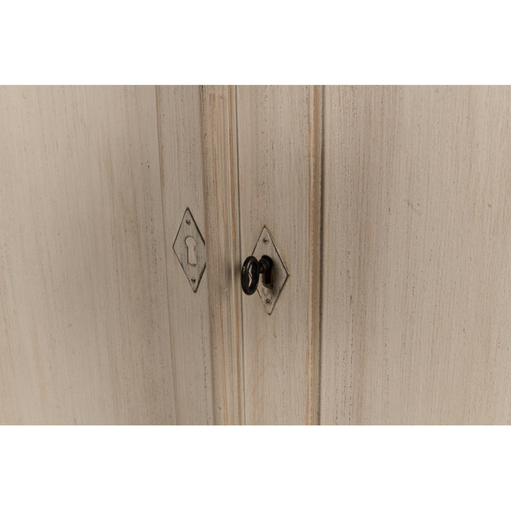 Entree' Sideboard