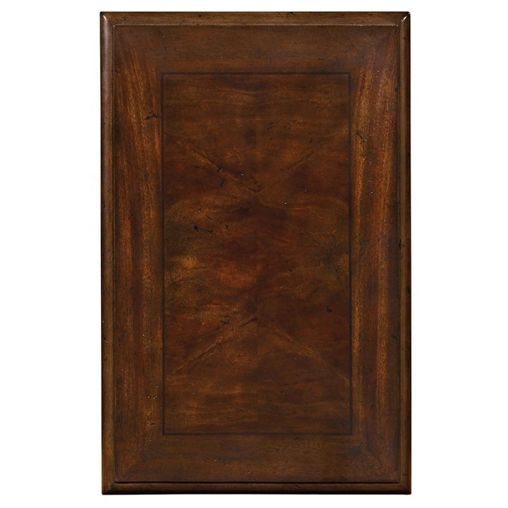 Leesburg - Chairside Chest