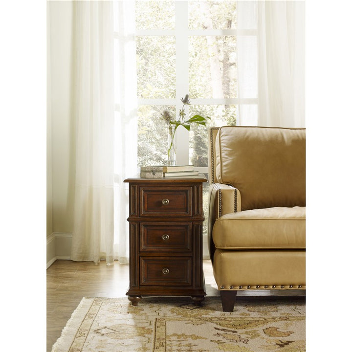 Leesburg - Chairside Chest