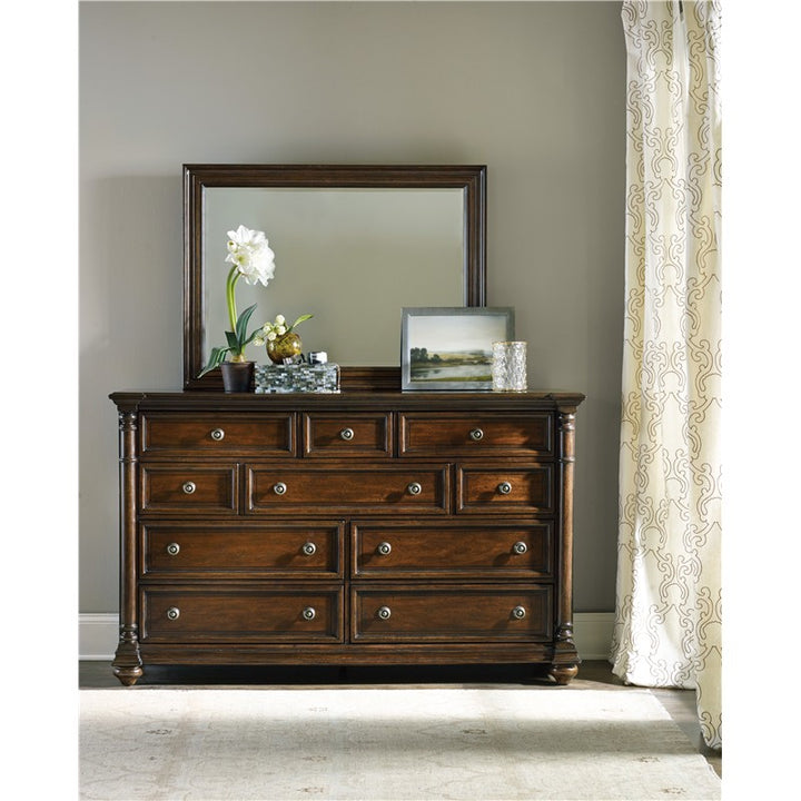 Leesburg - Dresser