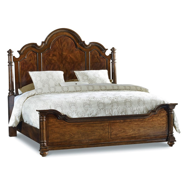 Leesburg - Queen Poster Bed