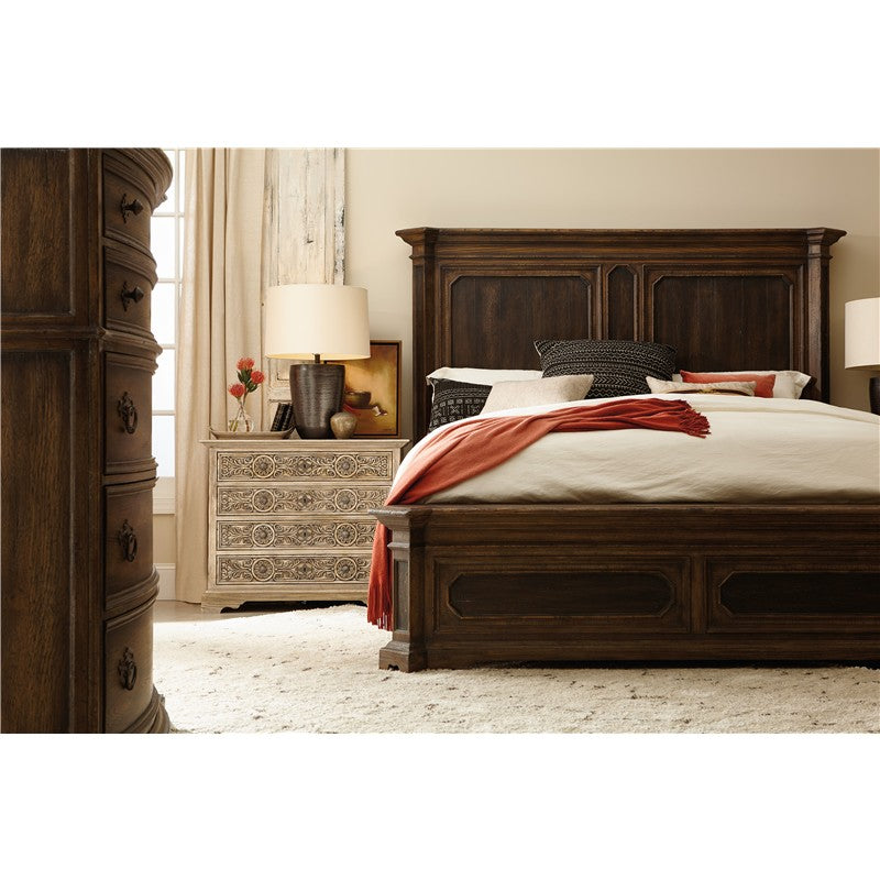 Hill Country - Floresville Bachelors Chest