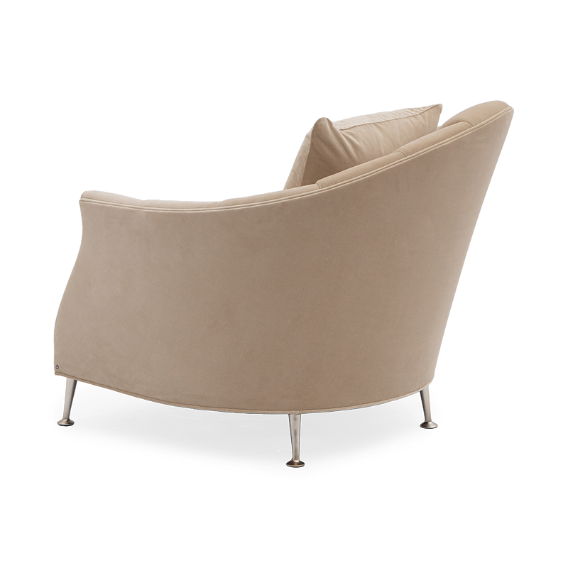 Alexandrine Gauche Chair