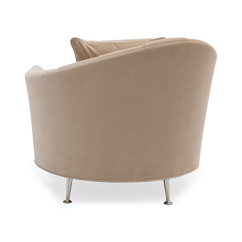 Alexandrine Gauche Chair
