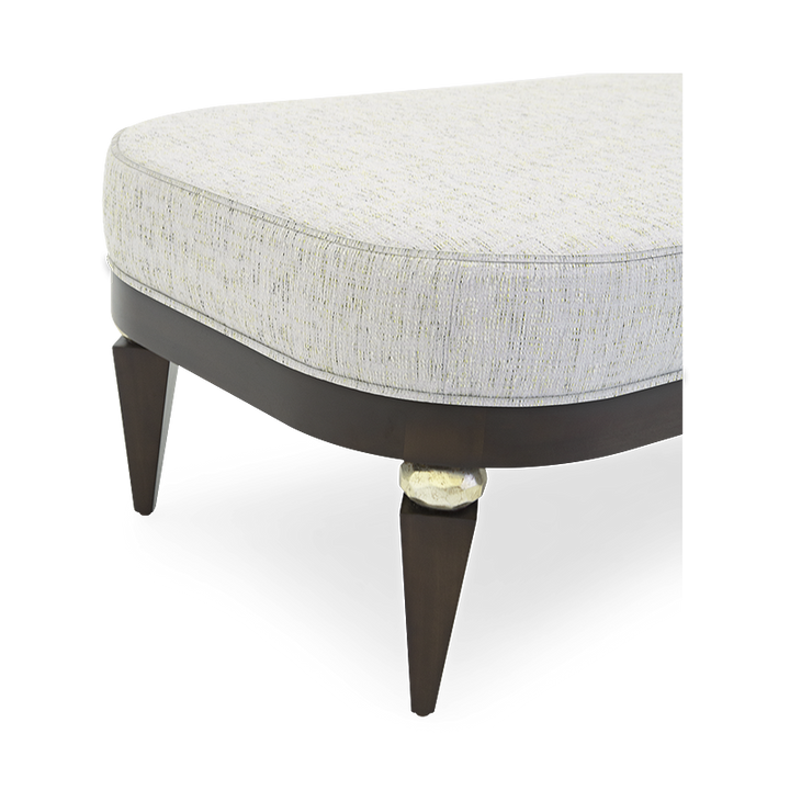 Lavinia Chaise