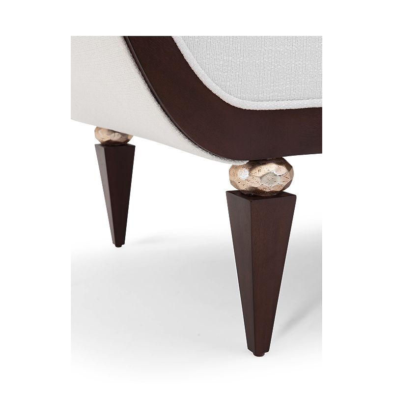 Lavinia Bench