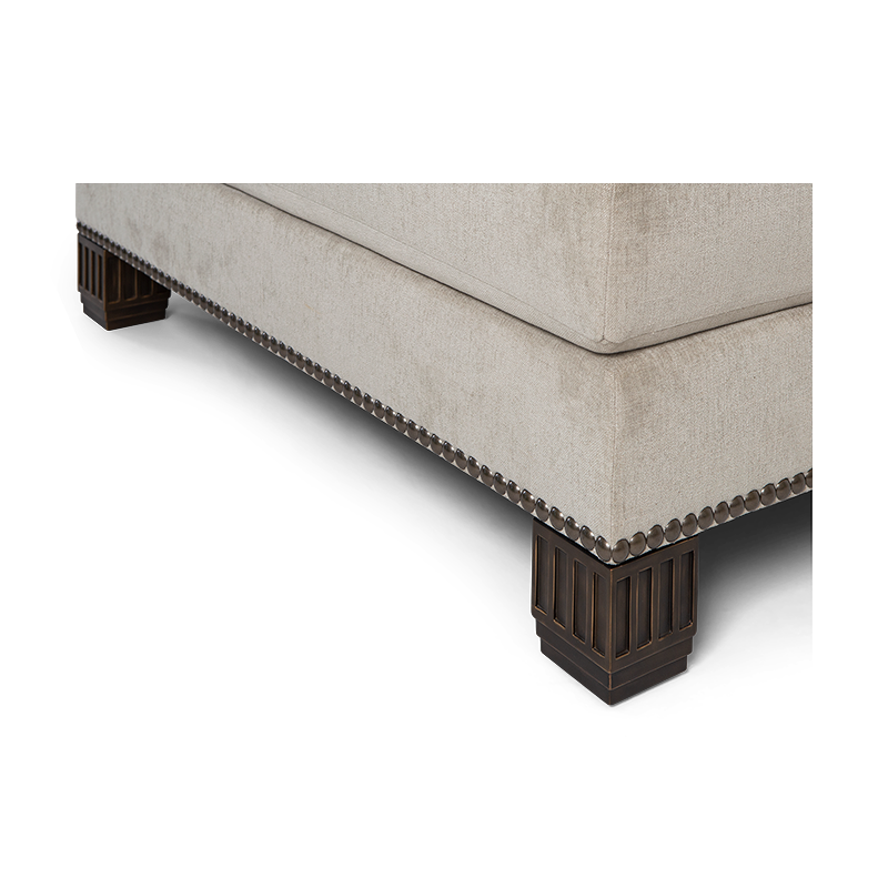 31 Rue Cambon Sectional