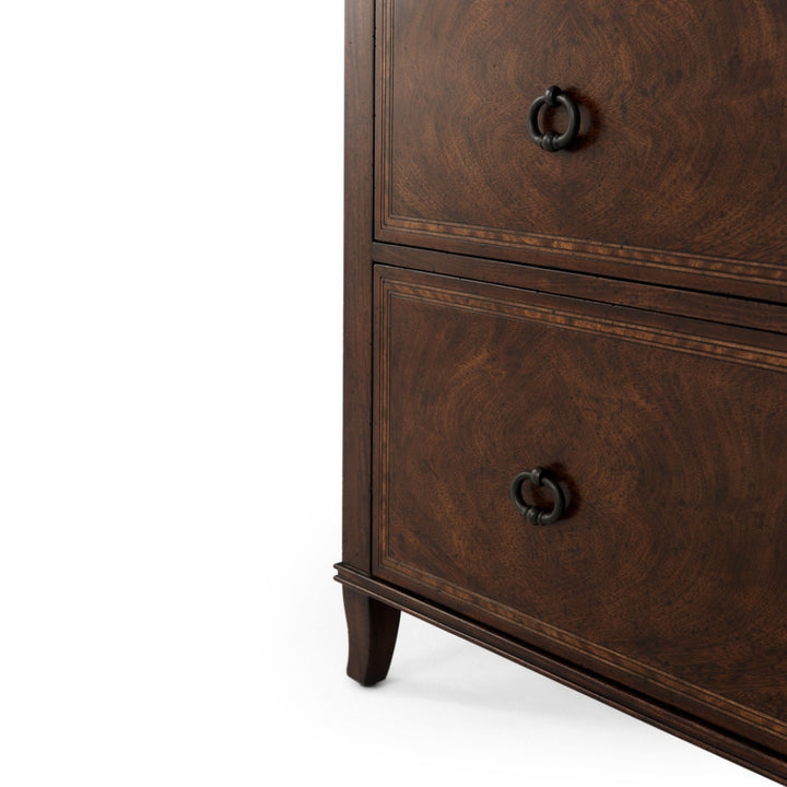 Valet's Companion Chest