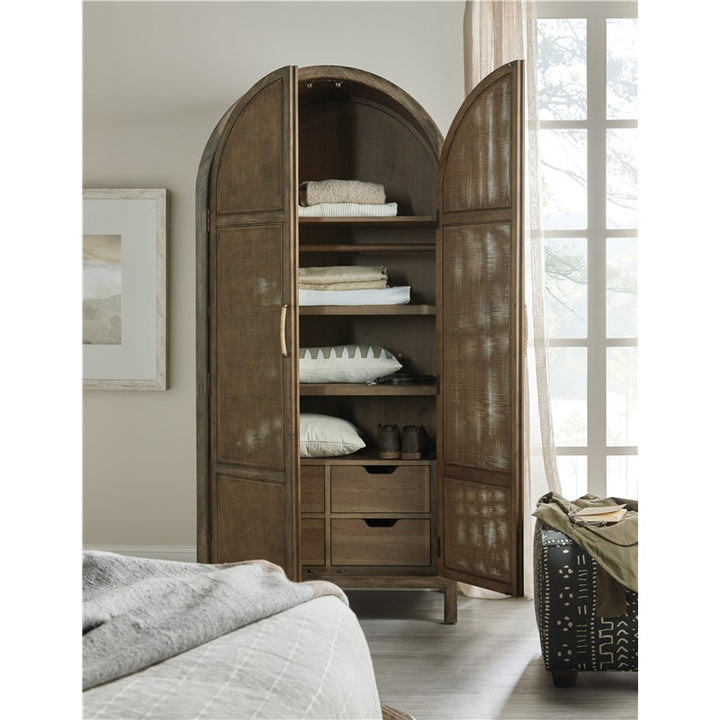 Sundance - Wardrobe