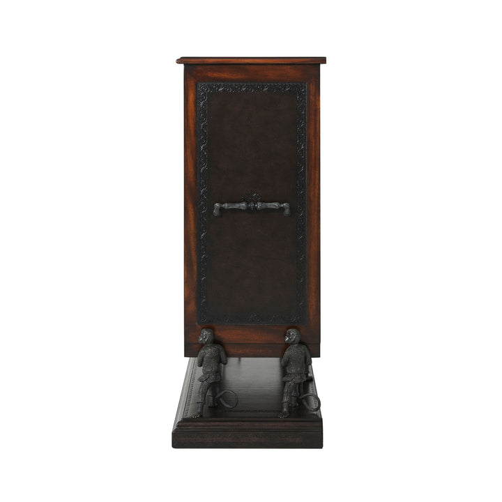 The Humorous Chest