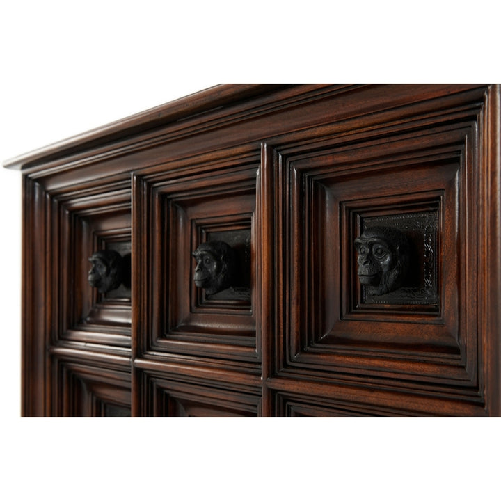 The Humorous Chest