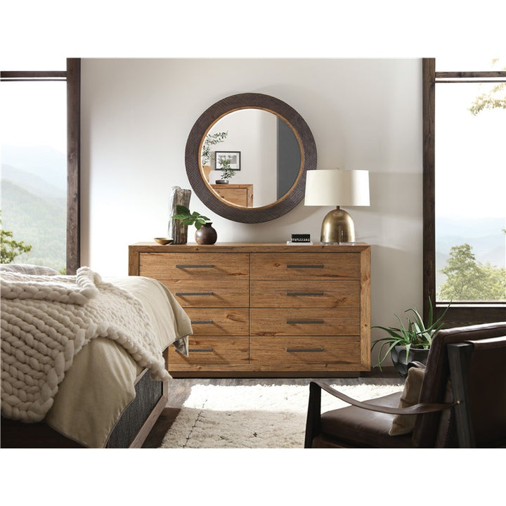 Big Sky - 8-Drawer Dresser