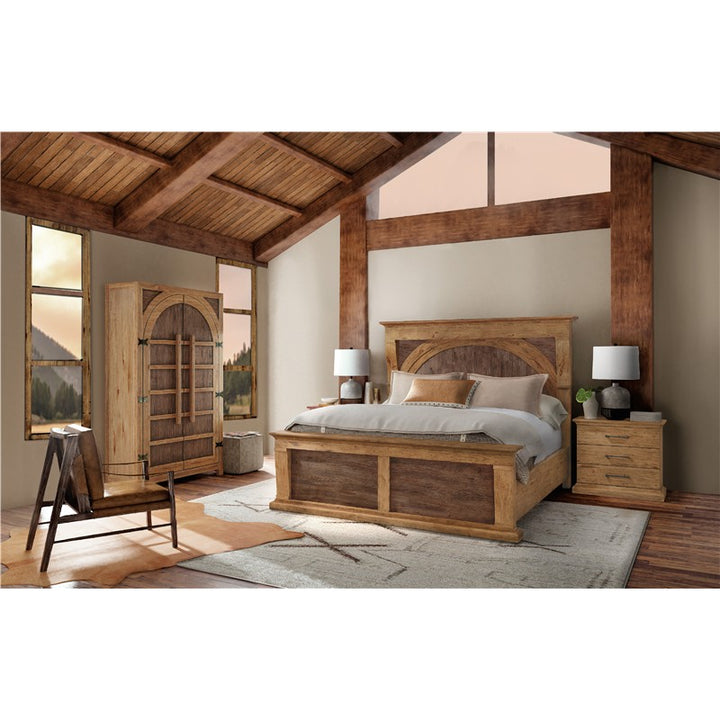 Big Sky - California King Corbel Bed