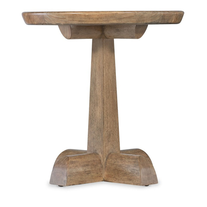 Vineyard Row - Round Pedestal End Table - Light Brown