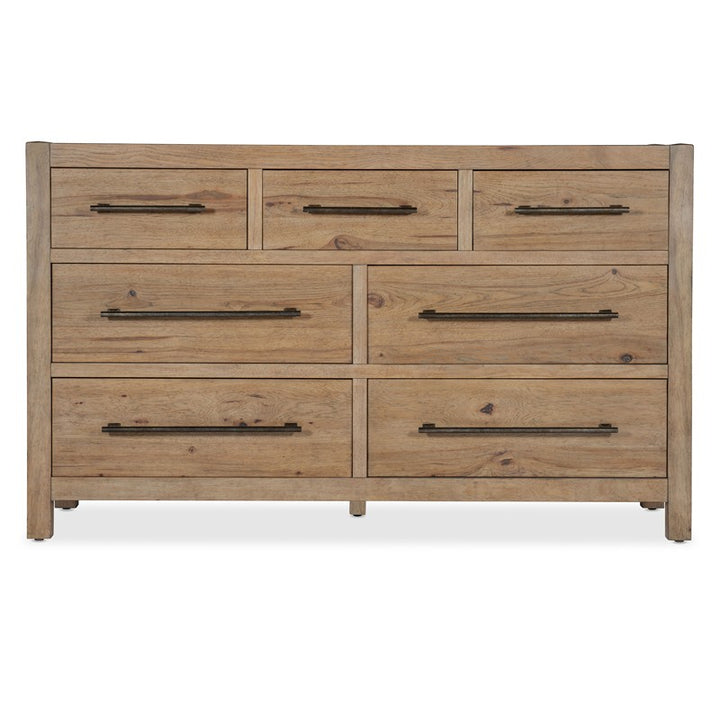 Vineyard Row - Seven-Drawer Dresser - Light Brown