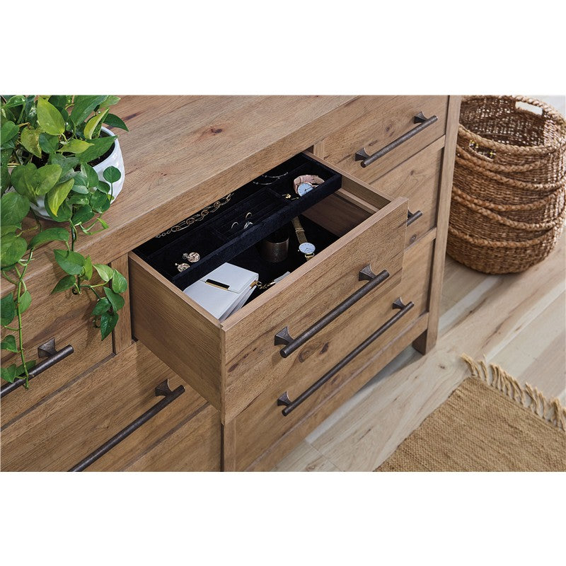 Vineyard Row - Seven-Drawer Dresser - Light Brown