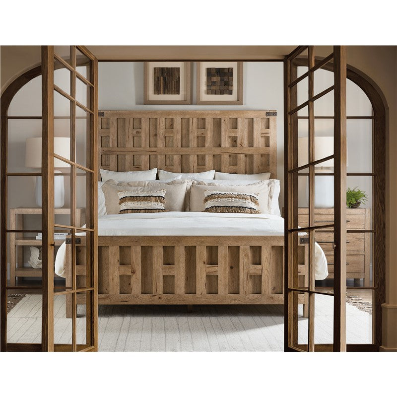 Vineyard Row - California King Panel Bed - Light Brown