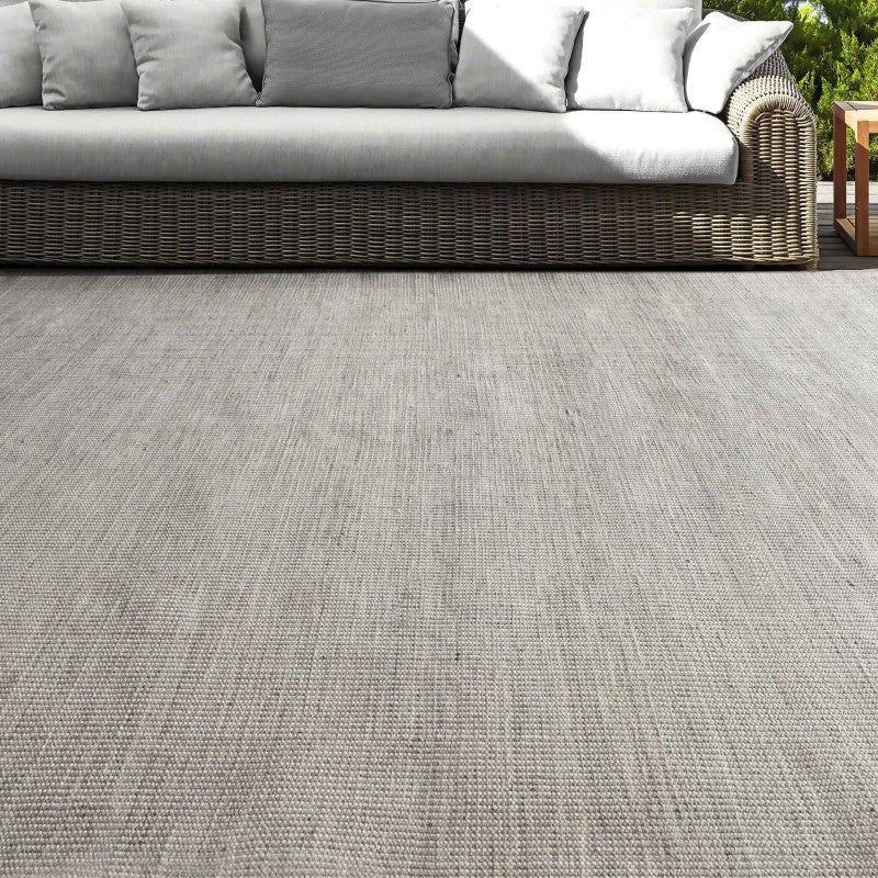 Scranto - Indoor-Outdoor 5 X 8 Rug - Gray