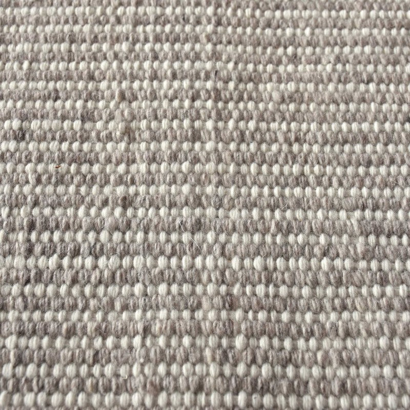 Scranto - Indoor-Outdoor 5 X 8 Rug - Gray